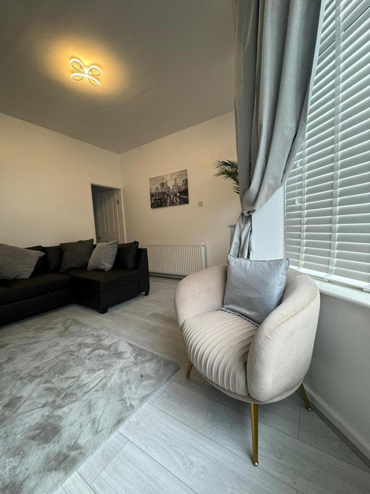 Dmk Haven Appartement Manchester Buitenkant foto
